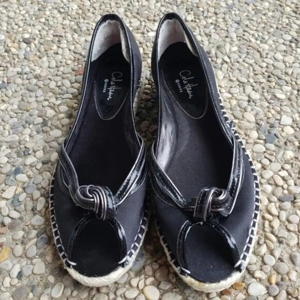Cole Haan Open Toe Flats with Knott Design Black & Cream Size 7.5 B